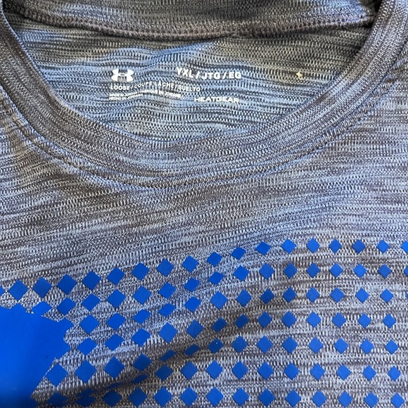 3 Under Armour T-Shirt Youth XL Grey, Red - Picture 4 of 9